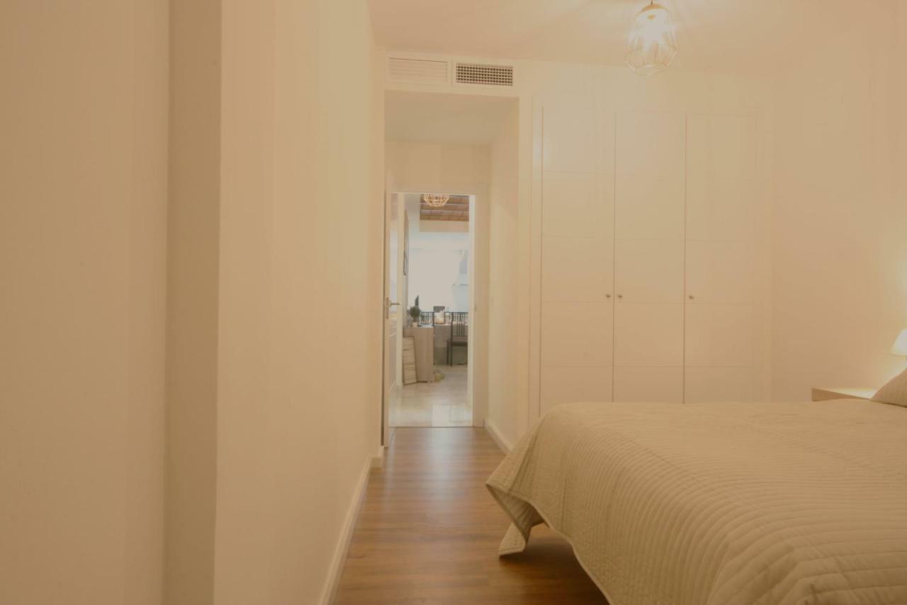 Apartamento Vacacional Carmonaアパートメント エクステリア 写真