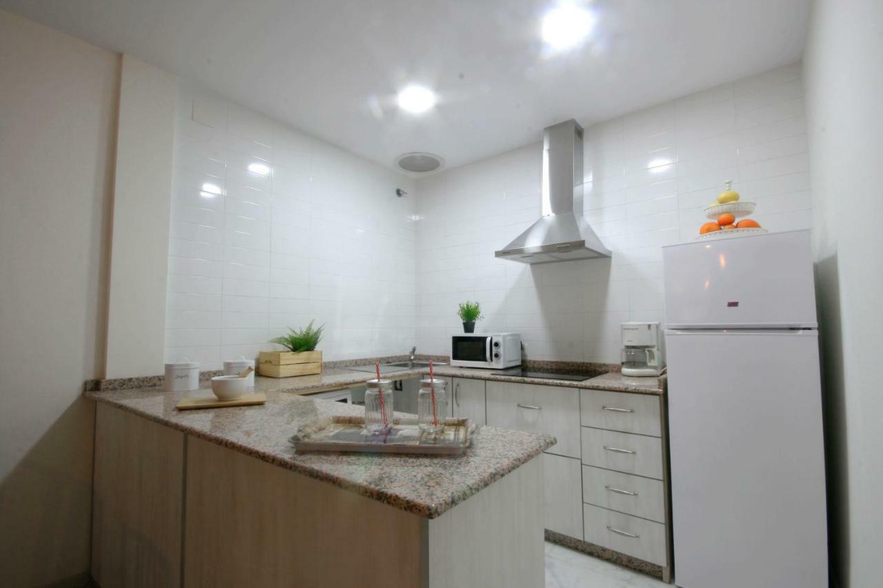 Apartamento Vacacional Carmonaアパートメント エクステリア 写真